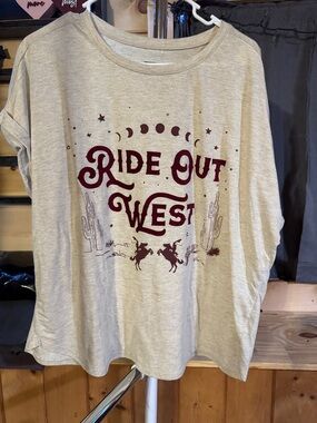 Terra & Sky Heathered Cream V-Neck Tee